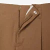 Pantalones de lana entallados de corte amplio de pasarela