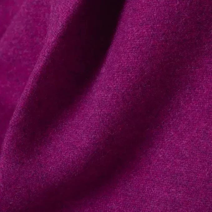 Pantalones de sarga de lana de corte ancho de la colección Runway
