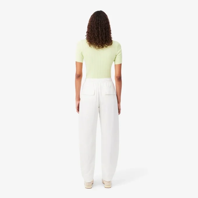 Pantalones fluidos de corte ancho