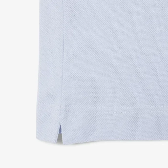 Polo de corte clásico con logotipo en relieve