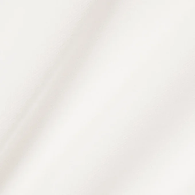 Polo de corte clásico con logotipo gráfico