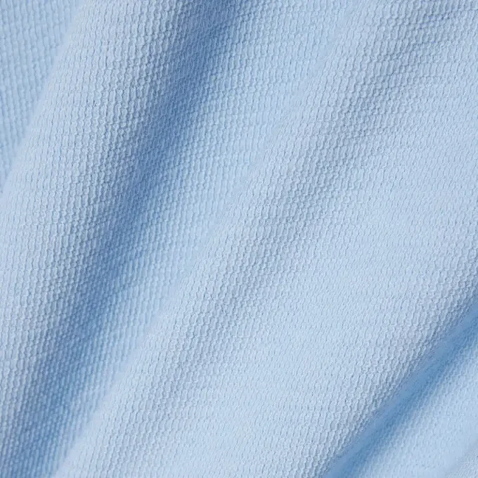 Polo de corte clásico con textura