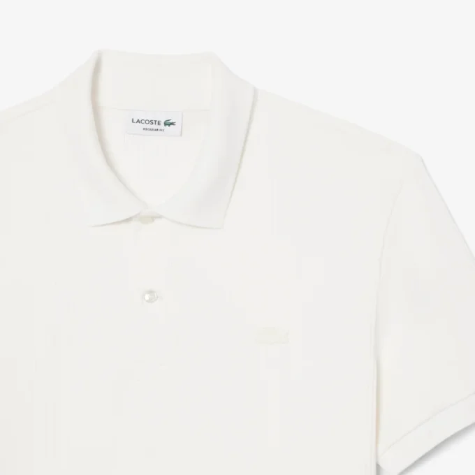 Polo de punto acanalado de corte clásico
