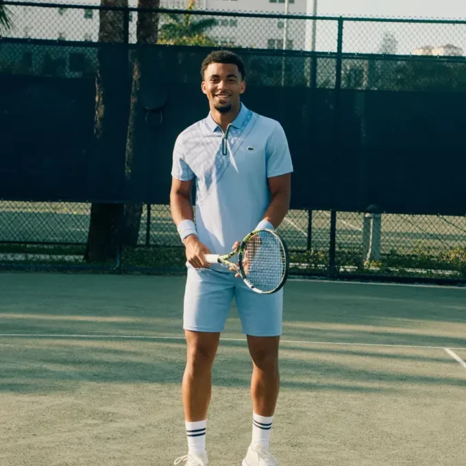 Polo de Tenis Ultra Dry estampado de corte entallado para hombre