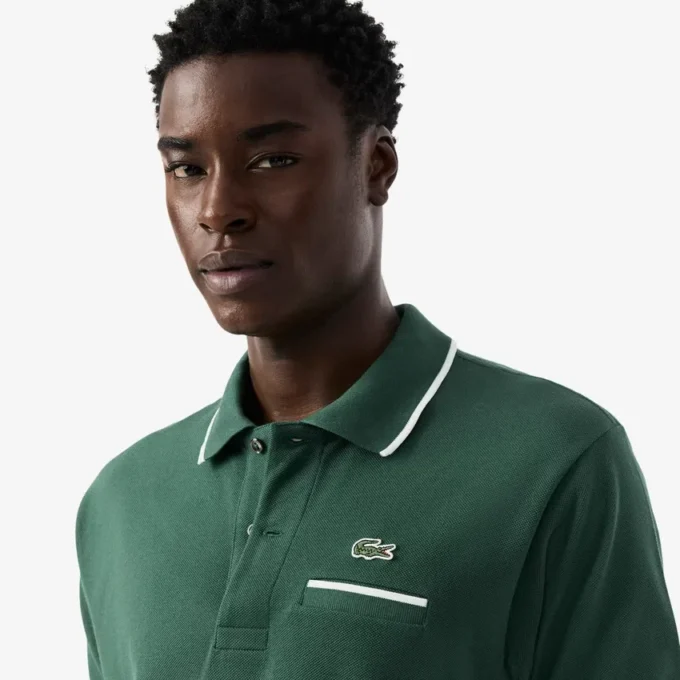Polo L.12.12 de corte clásico con detalle de bolsillo para hombre