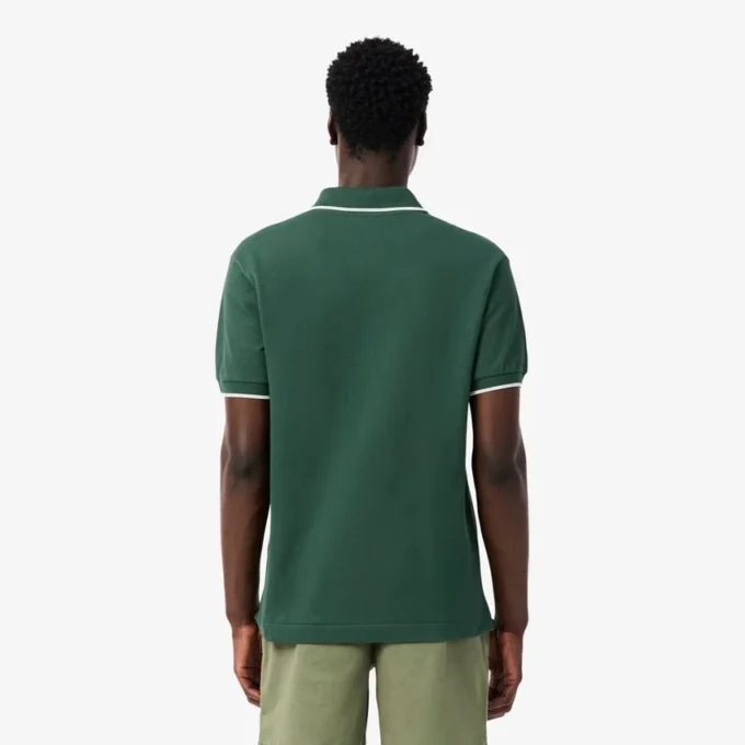 Polo L.12.12 de corte clásico con detalle de bolsillo para hombre