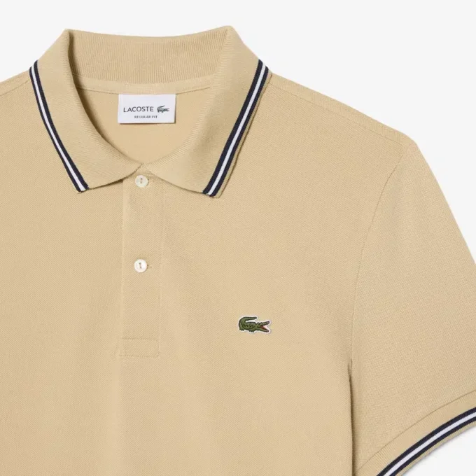 Polo L.12.12 de corte regular con detalles decorativos para hombre