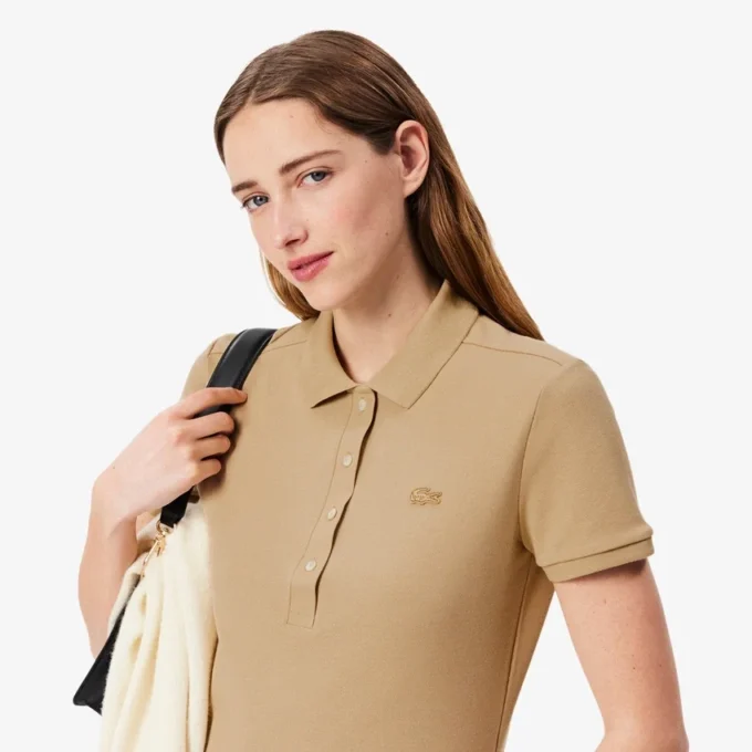 Polo L.12.D de mujer, corte ajustado y elástico, con tejido piqué