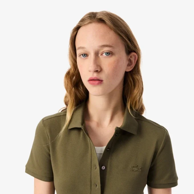 Polo L.12.D de mujer, corte ajustado y elástico, con tejido piqué
