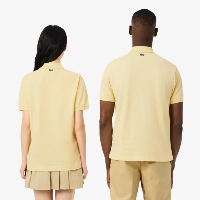 Polo unisex de corte clásico con estampado característico L.12.12