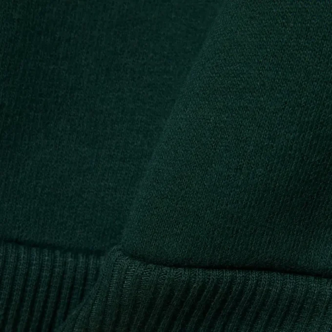 Sudadera con capucha y bolsillo canguro para niño