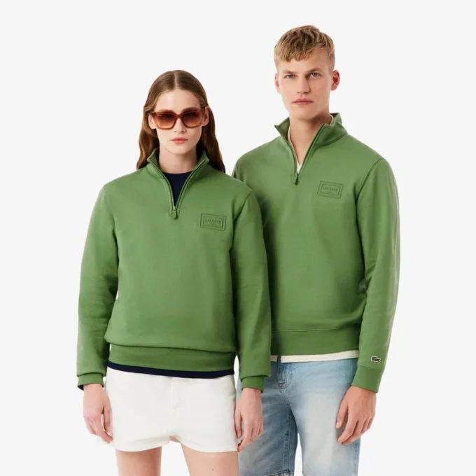 Sudadera con cuello alto y cremallera en relieve