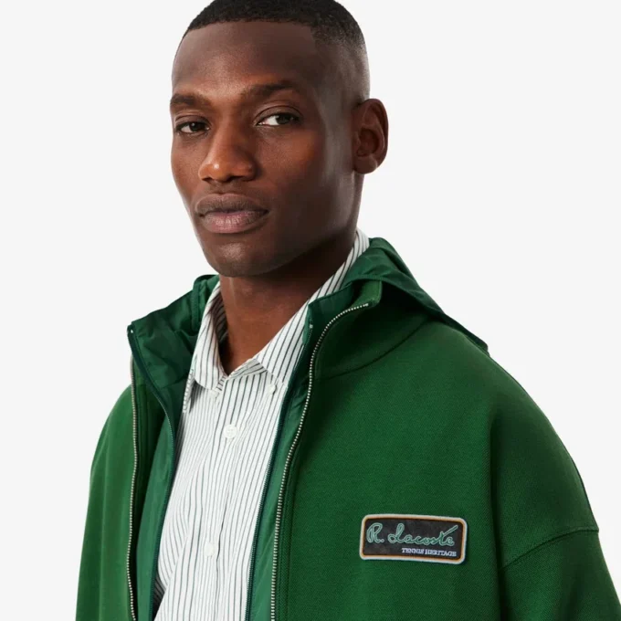 Sudadera de corte holgado con insignia exclusiva para hombre
