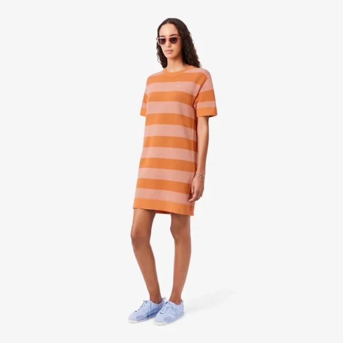 Vestido camiseta de punto de malla a rayas