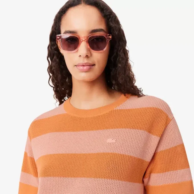 Vestido camiseta de punto de malla a rayas
