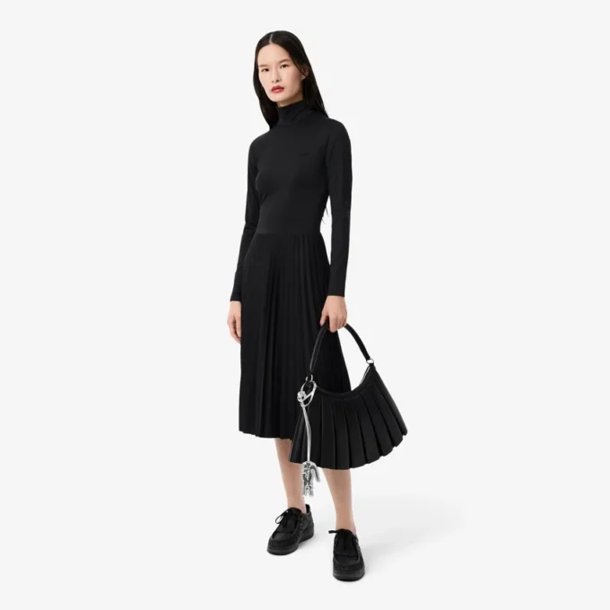 Vestido de cuello alto y corte ajustado para mujer