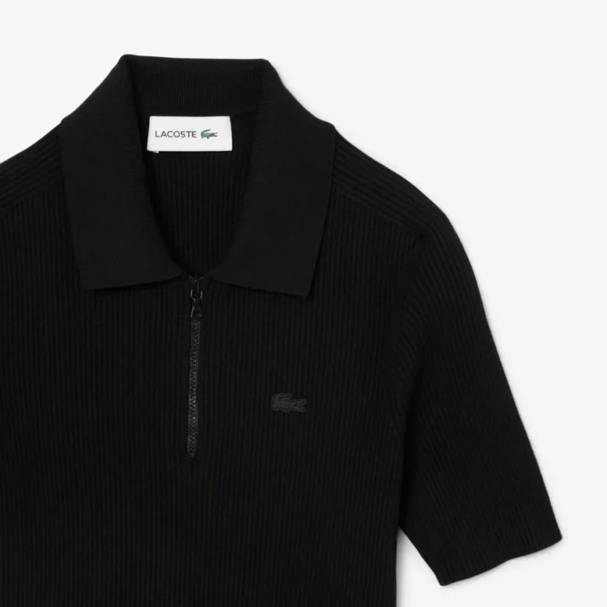 Vestido de mujer con cuello de polo plisado