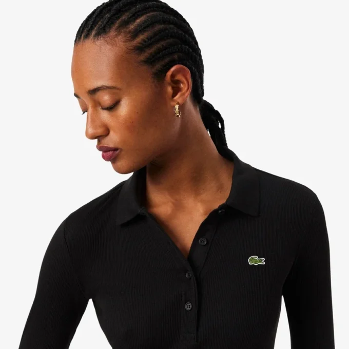 Vestido de mujer de corte ajustado con cuello polo de algodón acanalado