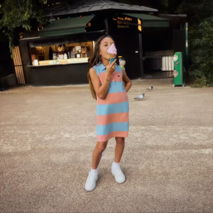 Vestido de polo sin mangas a rayas de piqué petit