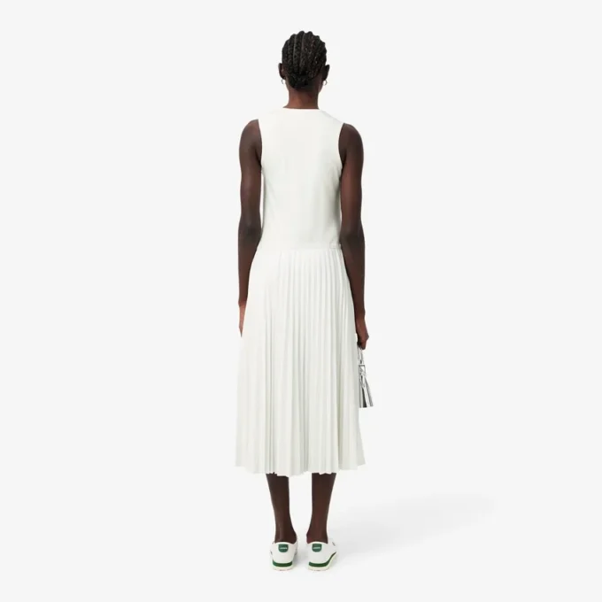 Vestido largo sin mangas con pliegues