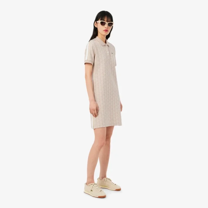 Vestido polo de corte entallado con monograma para mujer