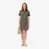 Vestido polo de corte entallado con monograma para mujer