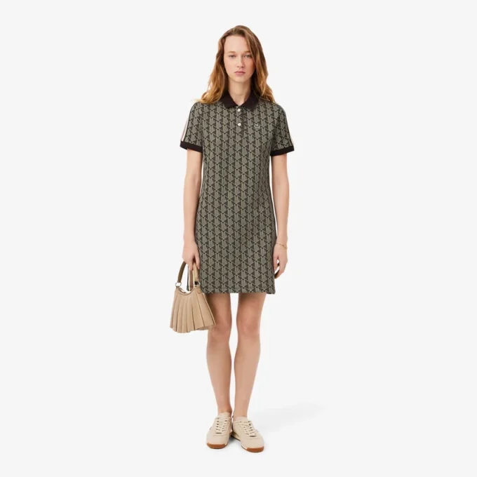 Vestido polo de corte entallado con monograma para mujer