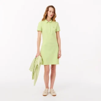 Vestido polo mini de piqué elástico de corte ajustado para mujer