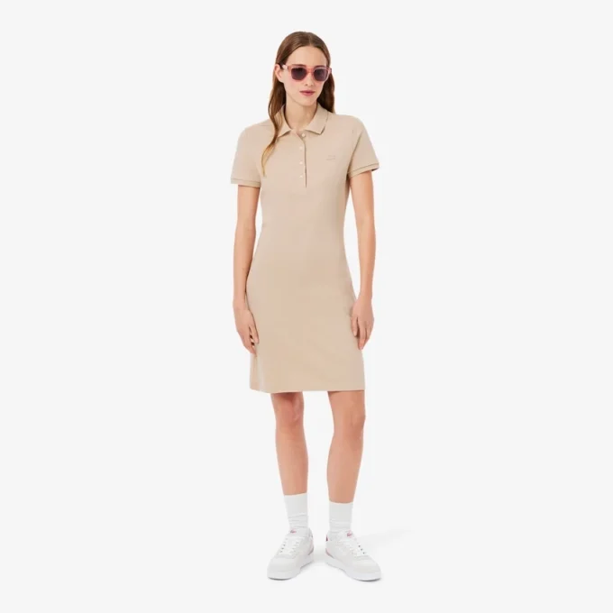 Vestido polo mini de piqué elástico de corte ajustado para mujer
