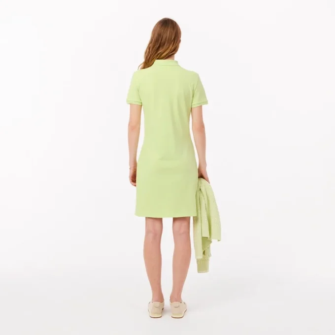 Vestido polo mini de piqué elástico de corte ajustado para mujer
