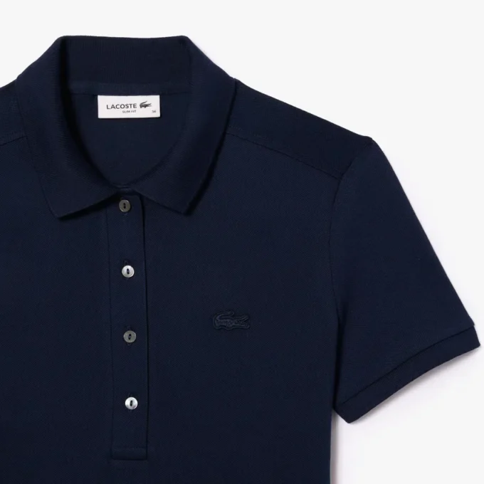 Vestido polo mini de piqué elástico de corte ajustado para mujer