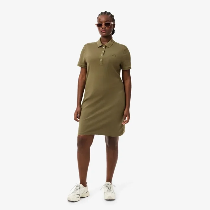 Vestido polo mini de piqué elástico de corte ajustado para mujer