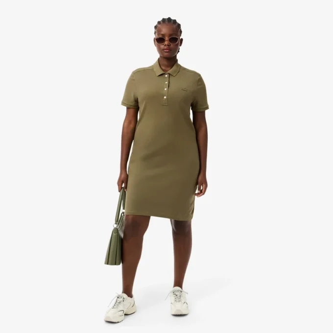 Vestido polo mini de piqué elástico de corte ajustado para mujer