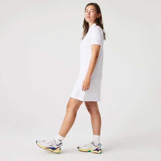 Vestido polo mini de piqué elástico de corte ajustado para mujer